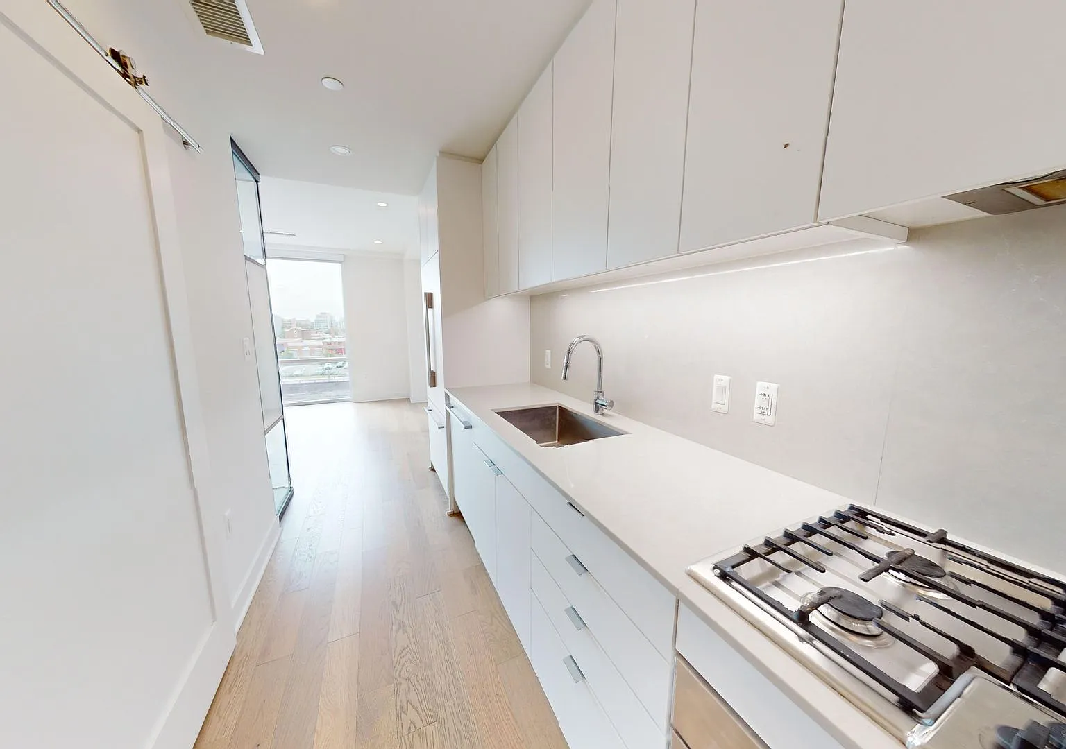 Navy Yard Brand New ConstructionW/Roof Top, Community Room, Grills, & More! — Photo 4