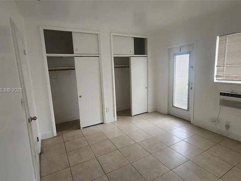 280 SW 11th Ave #5 — Photo 12