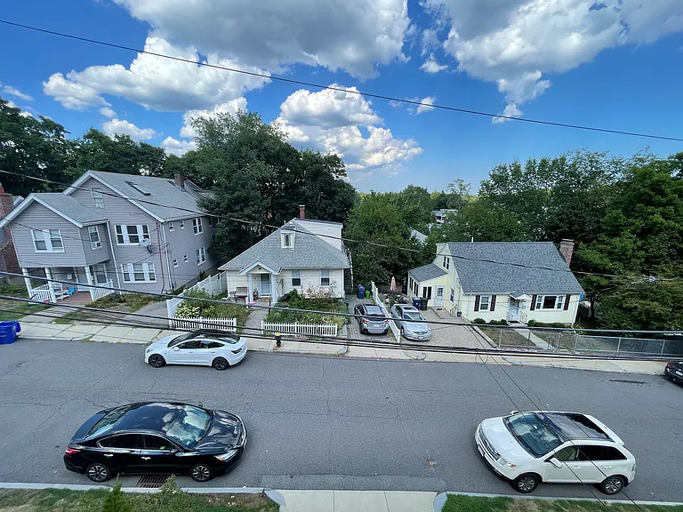 85 Langley Rd — Photo 11