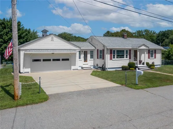 9 Arthur Ave, North Providence, RI 02904