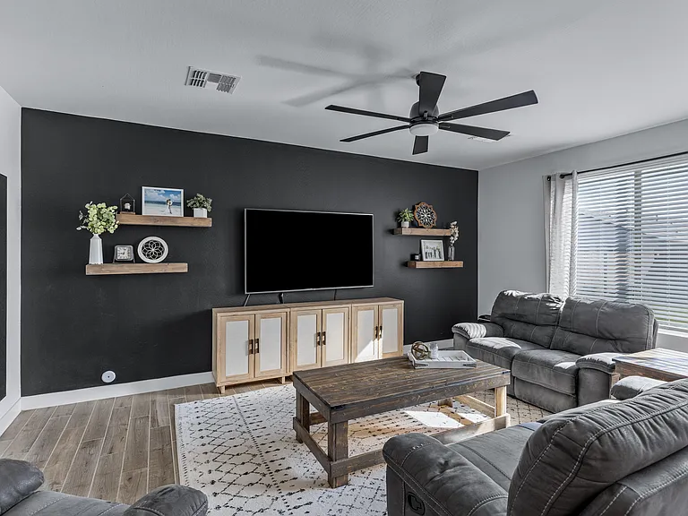 14233 W Cottontail Ln — Photo 5