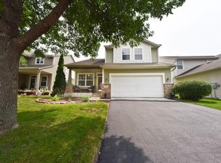 745 Newberry Ln, Chaska, MN 55318