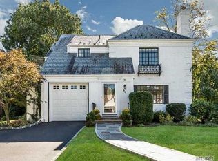 60 Bourndale Rd N, Manhasset, NY 11030