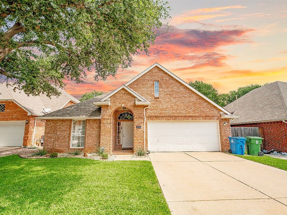 1st image of 1020 Sugarberry Ln