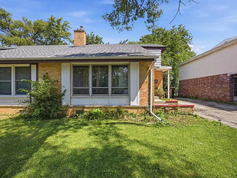 1142 Brighton Pl