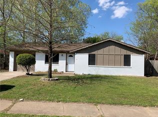 2124 E Mitchell St, Arlington, TX 76010