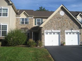 1766 Big Ridge Dr, East Stroudsburg, PA 18302