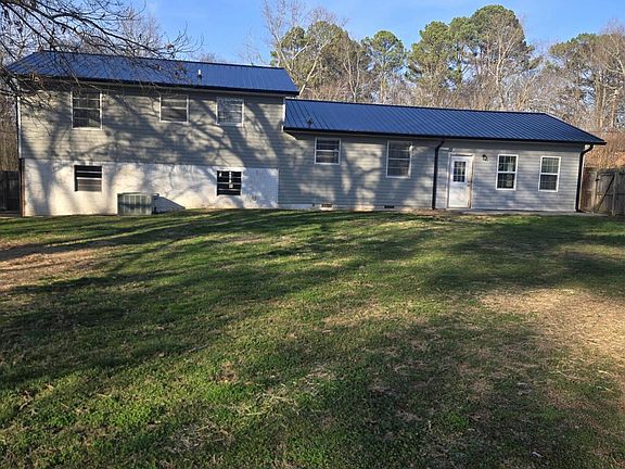 5th image of 3115 Georgetown Dr NW