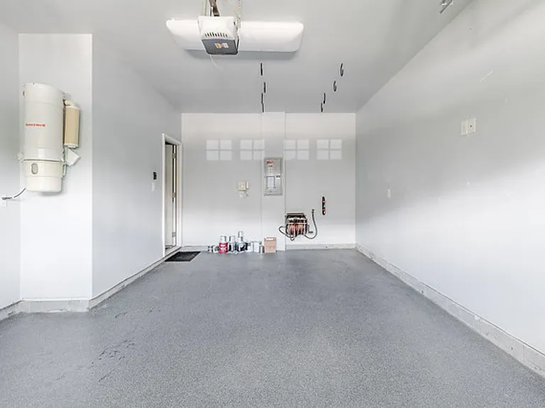 17604 Wynstone Park Ln — Photo 35