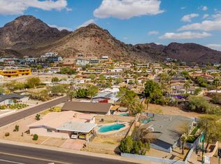 2202 E Lincoln Dr, Phoenix, AZ 85016