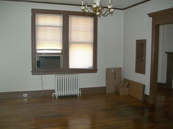 4th image of 1400 Bellevue Ave