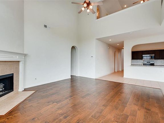 5th image of 8012 Peony Ct