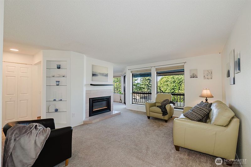5th image of 1541 Sheridan Road #E3