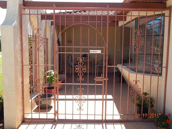 4th image of 1117 SE Mendoza Ave