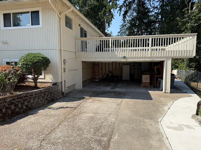 15428 SE 21st Pl — Photo 1