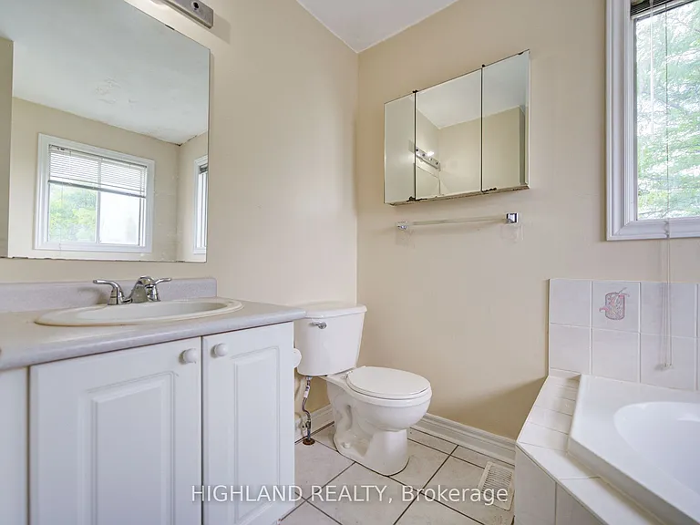 5327 Landsborough Ave #UPPER LEVEL — Photo 20