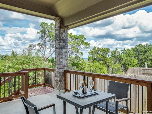 21 Mariposa Pkwy W, Boerne, TX 78006