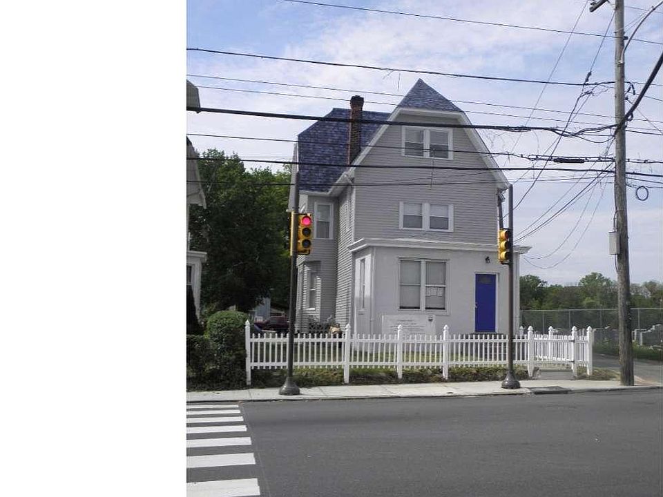 1st image of 8460 Frankford Ave