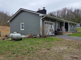 41 Red Bird Dr, Louisa, KY 41230