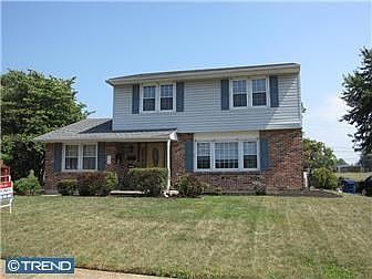 1st image of 2138 Lori Dr