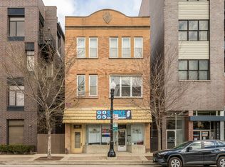 1844 W Irving Park Rd, Chicago, IL 60613