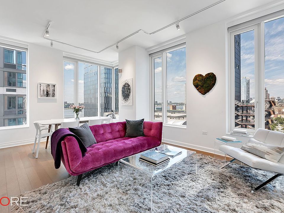 1st image of 530 W 30th St APT 18A