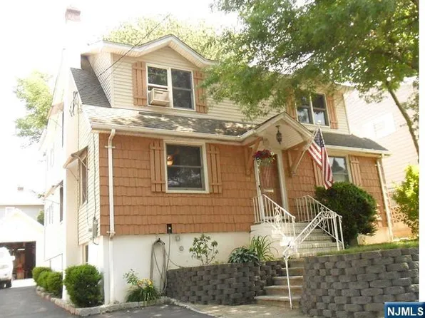 59 Fairview Ave, Bogota, NJ 07603