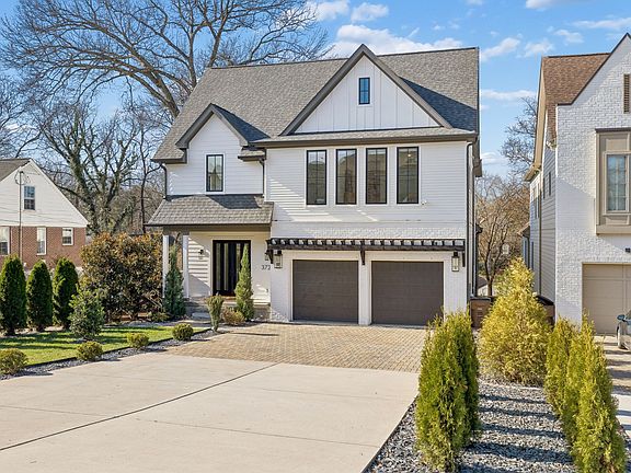 3rd image of 3727 Estes Rd