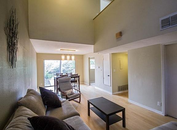 2nd image of 9108 Rockcrest Cir #B