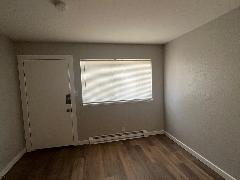 1101 E Bronson St #H — Photo 7