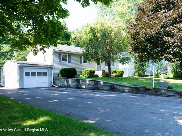 15 Brescia Boulevard, Highland, NY 12528