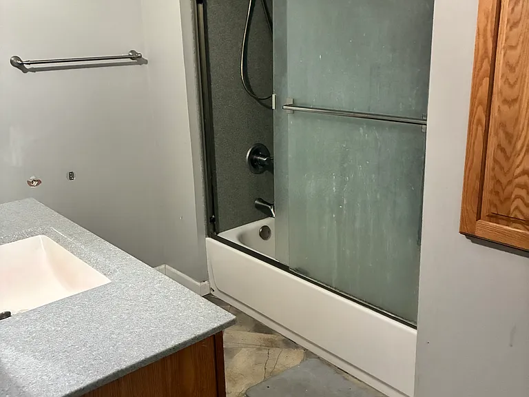 3214 Greenwood Ln — Photo 13