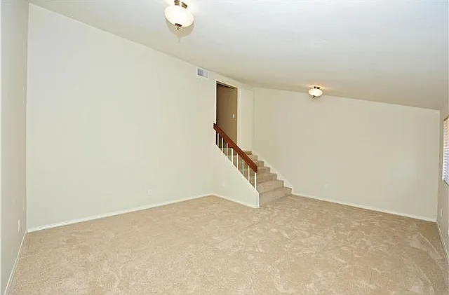 13282 Deron Ave — Photo 5