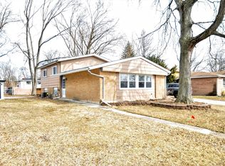 314 Illinois St, Park Forest, IL