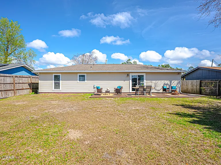 3015 Stanford Rd — Photo 32