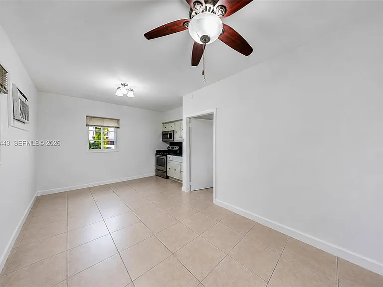 902 Salzedo St #5 — Photo 7
