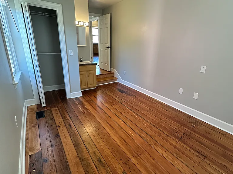 412 S Bloodworth St — Photo 12
