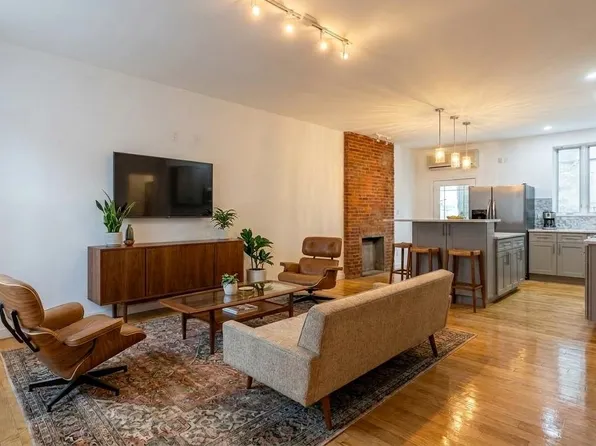 555 Leonard Street image 1 of 16