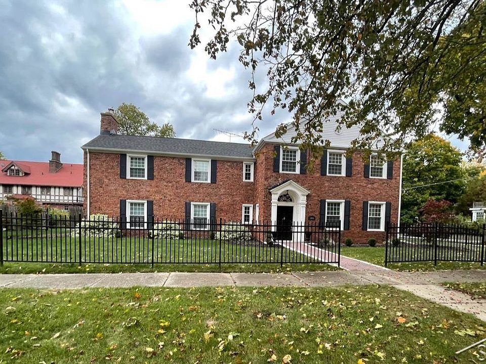 1st image of 1305 Owen St