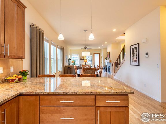 3rd image of 2385 Hecla Dr