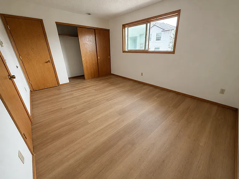 Tabor West Apartments — Photo 10