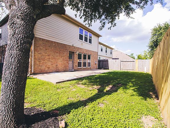 4th image of 19219 Clevera Walk Ln