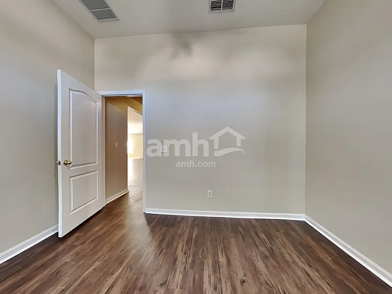 1756 Hollow Glen Dr — Photo 16