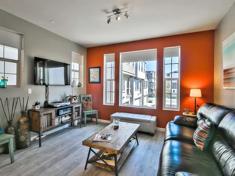 2616 Cleat Ln — Photo 9