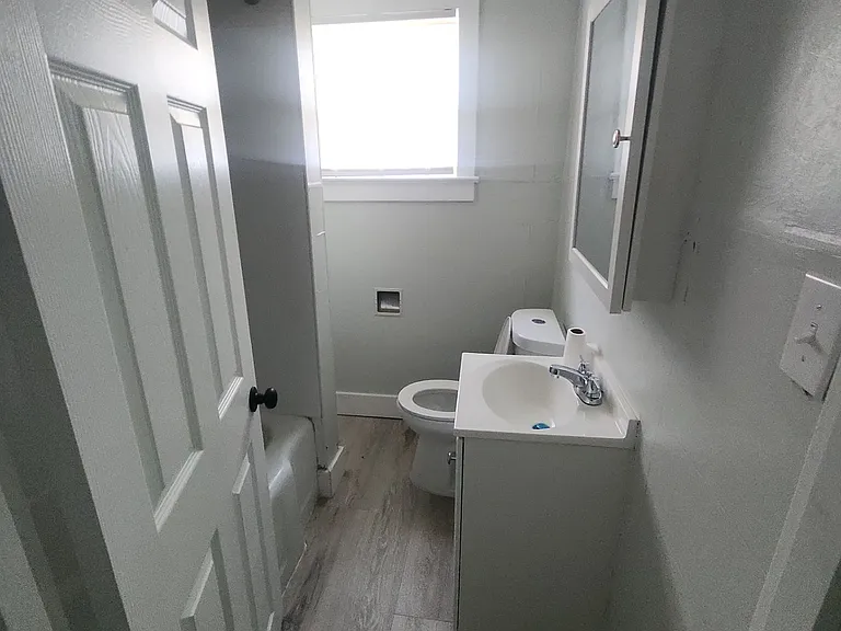 400 N 10th St — Photo 5