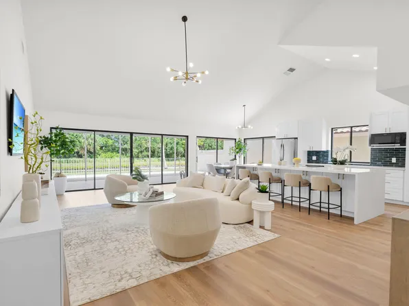 2795 Hawthorne Lane, West Palm Beach, FL 33409