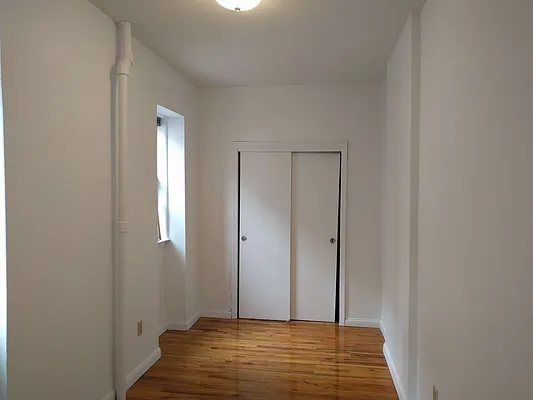 Rented by Urban Vue Properties | media 25