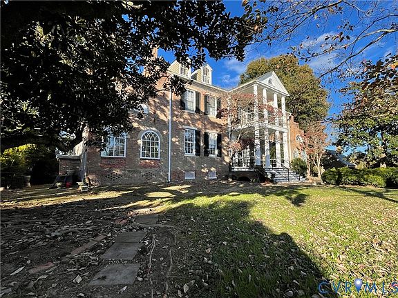 2nd image of 287 Rowes Landing Rd