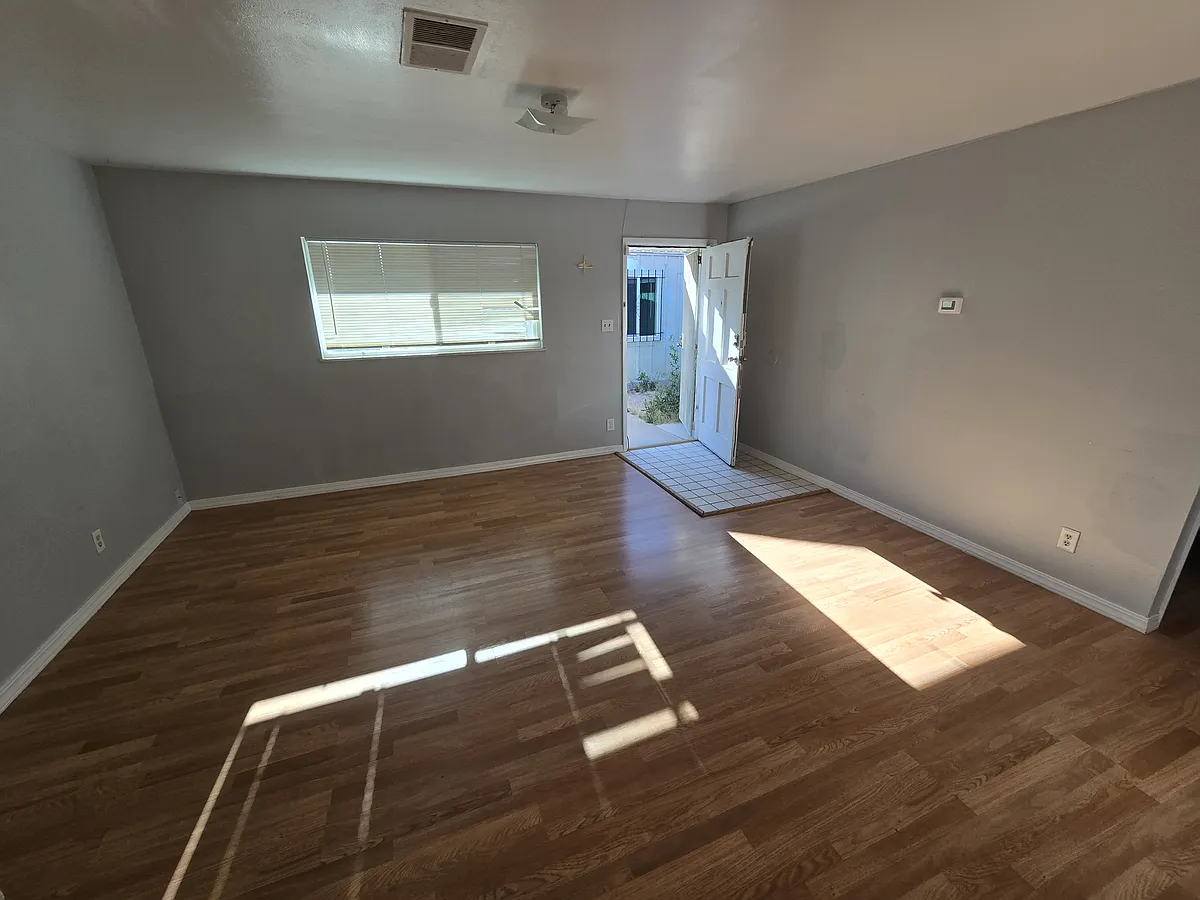 Building Photo - 232 Espanola St NE #C
