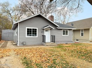 221 N 18th Ave, Yakima, WA 98902